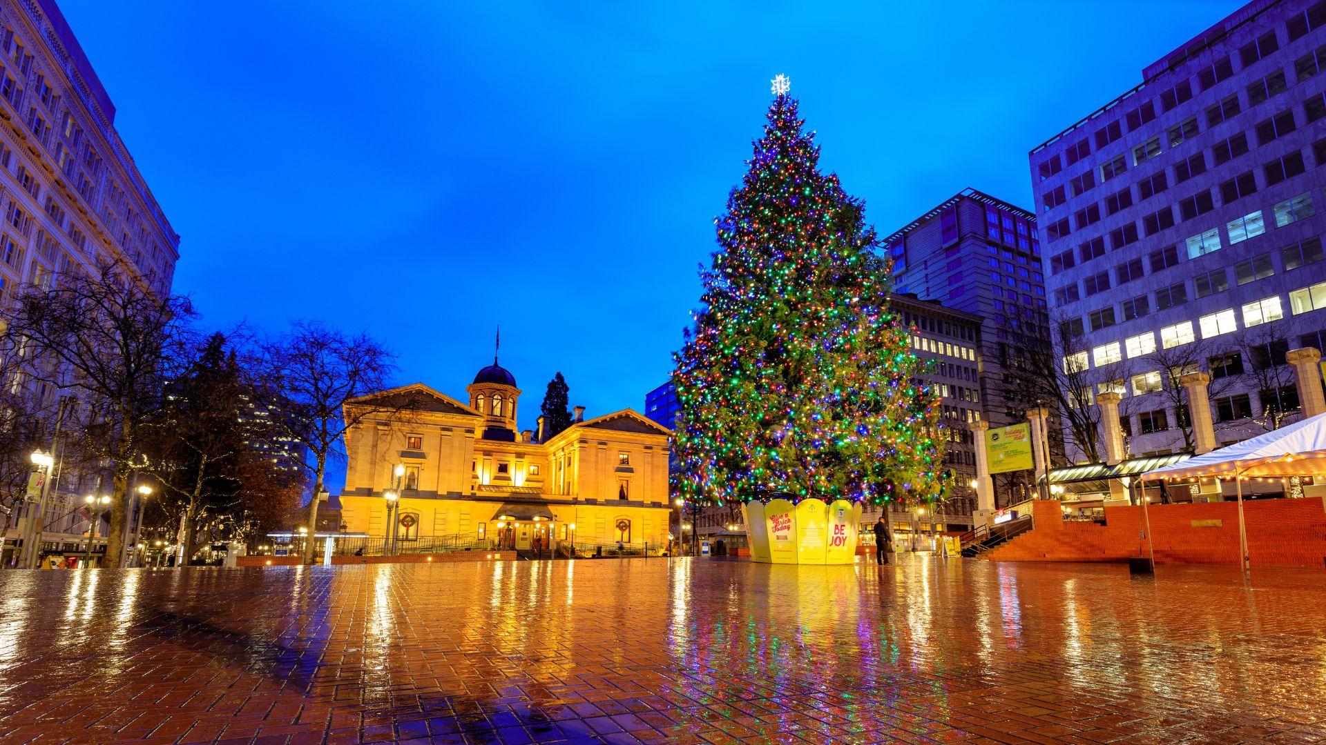 Portland’s Annual Lighting Event Avoids the Word “Christmas,” Draws Online Criticism